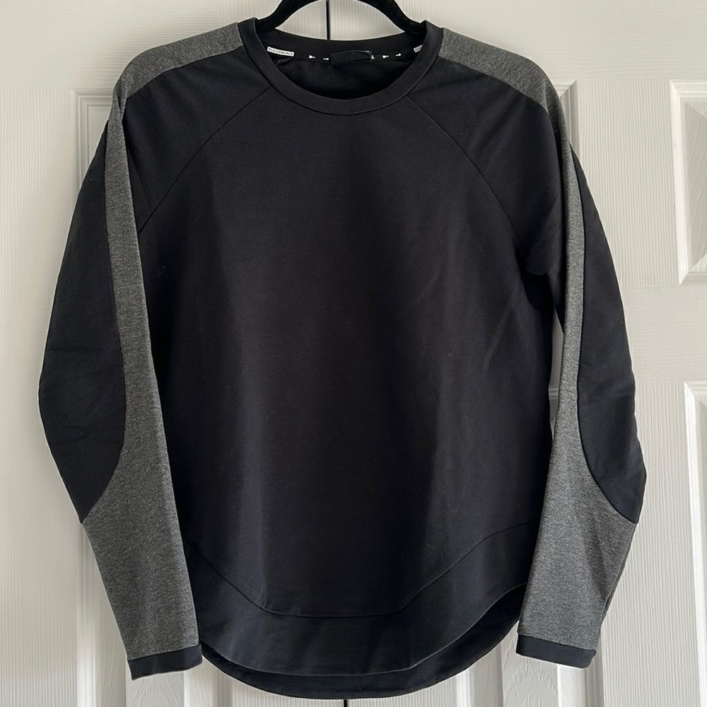 The Upside Women’s Black & Grey Colorblock Sweatshirt Size 4